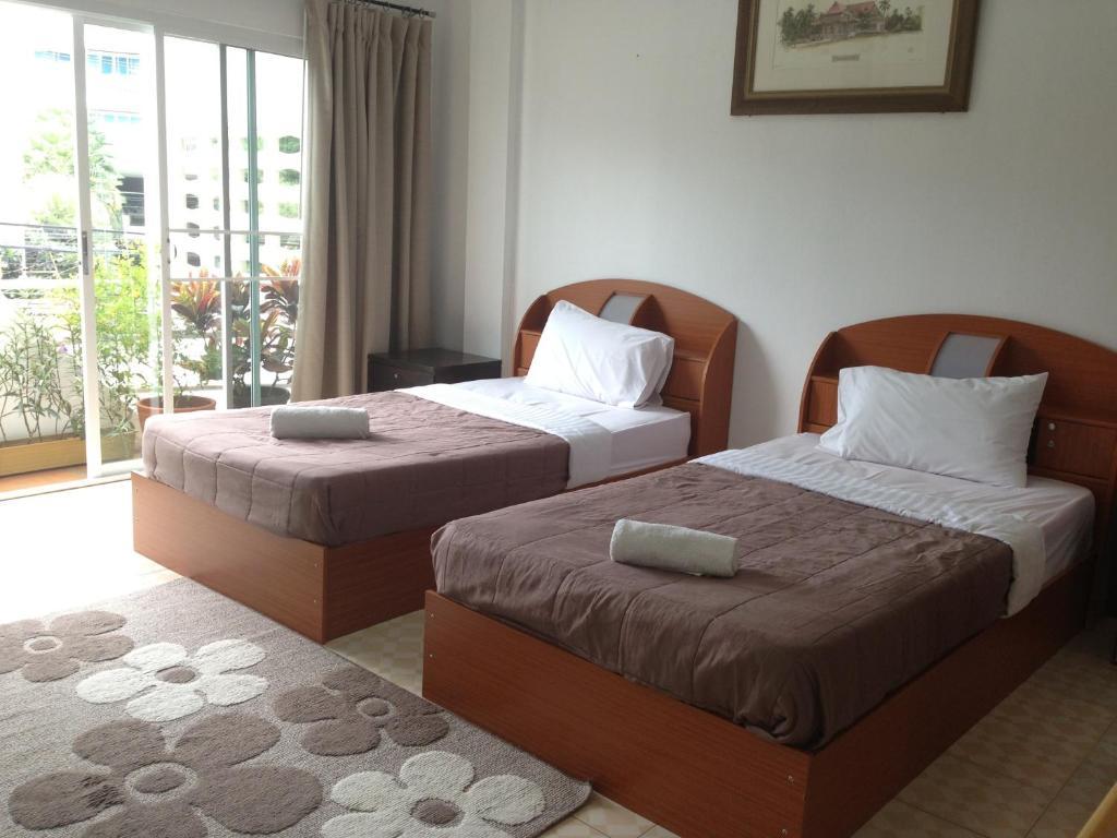 Corner Cafe Bed & Breakfast HHQ Room photo